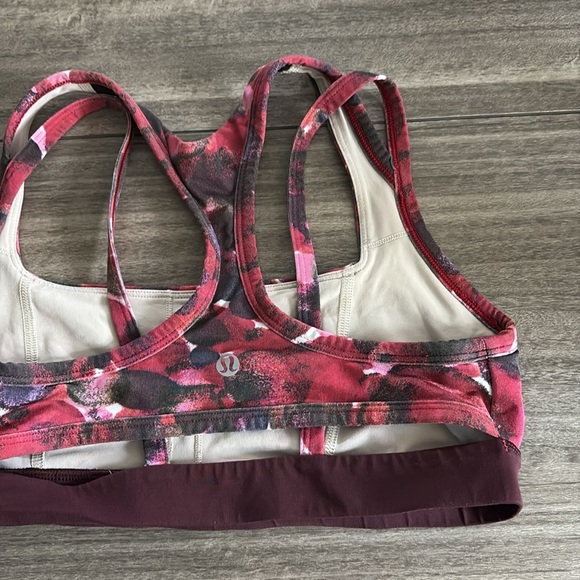 Lululemon Splendour Sports Bra Poppy Petals Berry Rumble Multi / Black - Picture 9 of 10